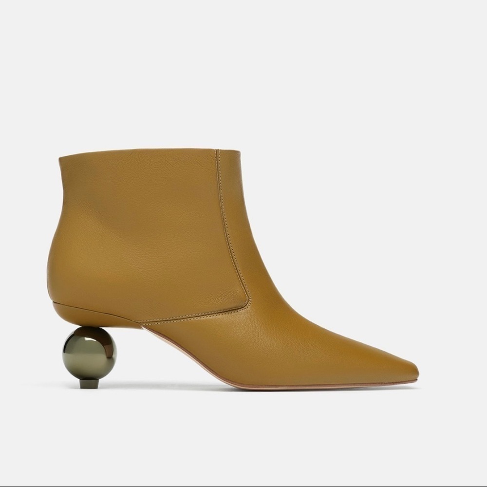 ZARA Leather Ankle Boots with Round Heel - Picture 3 of 6